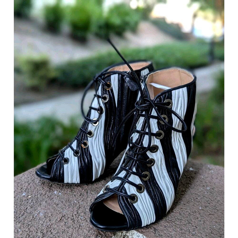 VIKTOR & ROLF Leather Ankle Boots Black & White Striped Booties 36 / US 6 $900